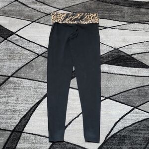 VINTAGE VS PINK YOGA 2013 BLACK RHINESTONES LEOPARD-PRINT FOLD-OVER LEGGINGS